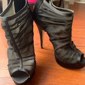 Chinese Laundry Size 7.5 M Black Chiffon Heels, wore only few times